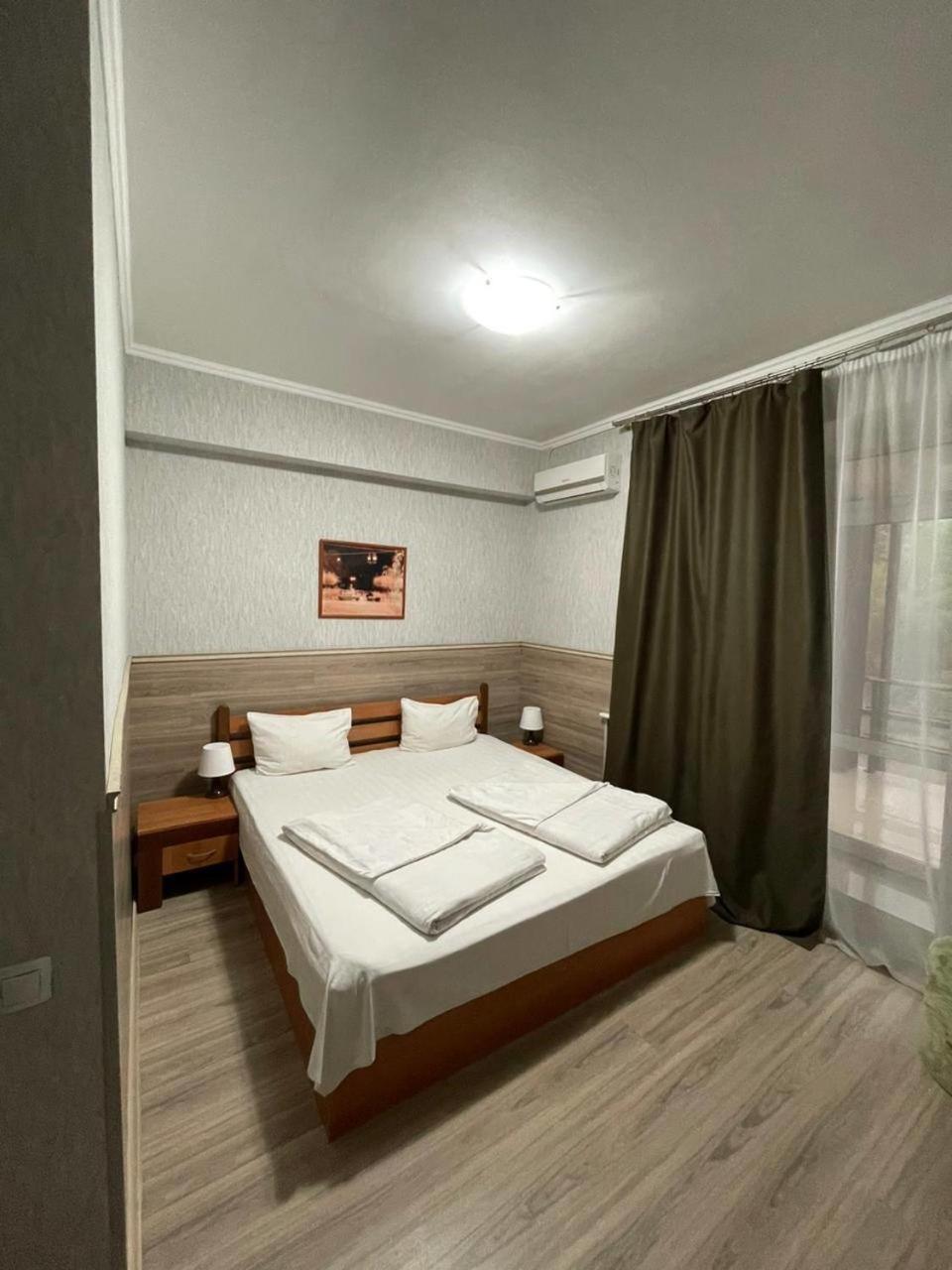 Shanyrak Hotel Temirtau Екстериор снимка