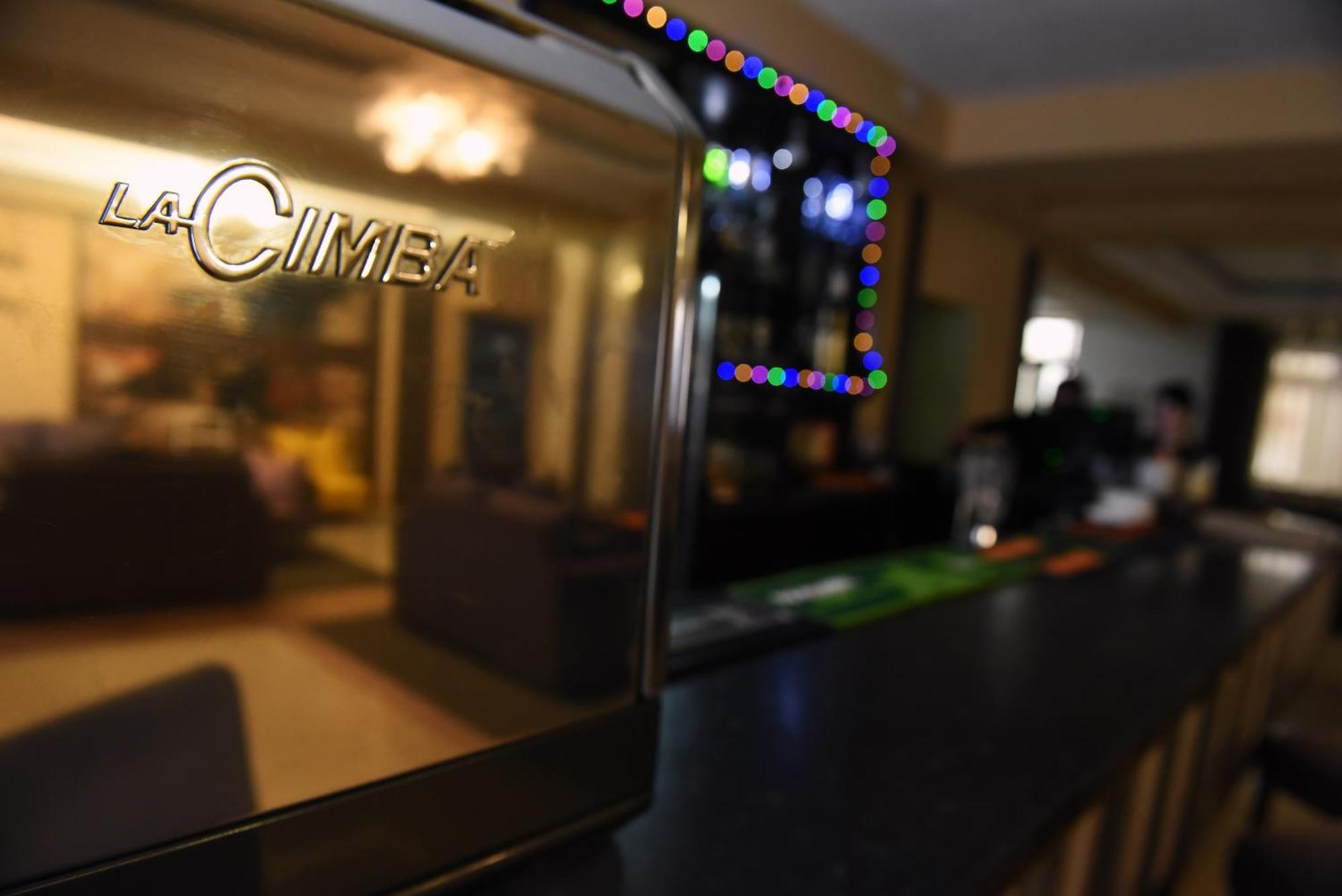 Shanyrak Hotel Temirtau Екстериор снимка